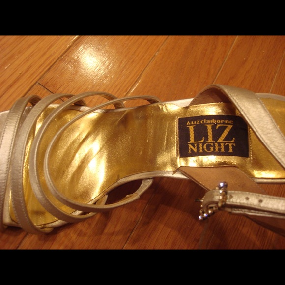 Liz Claiborne Metallic Silver Strappy Sandals - Picture 5 of 8